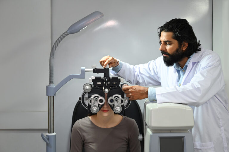 Health-checks-for-eye-Mend-Zone