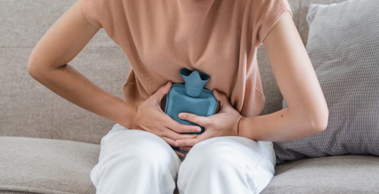 Bloating and discomfort are all too familiar companions for many women during their menstrual cycle. The feeling of a swollen belly, accompanied by gas, and even pain, can significantly impact your quality of life.