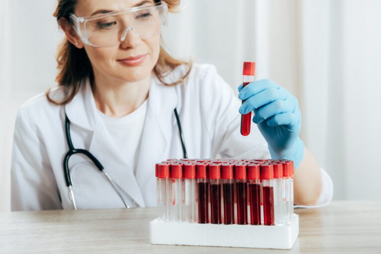 Book Lab Tests at Home - Blood Test at Home -Essential Tests for Optimal Health - mend zone