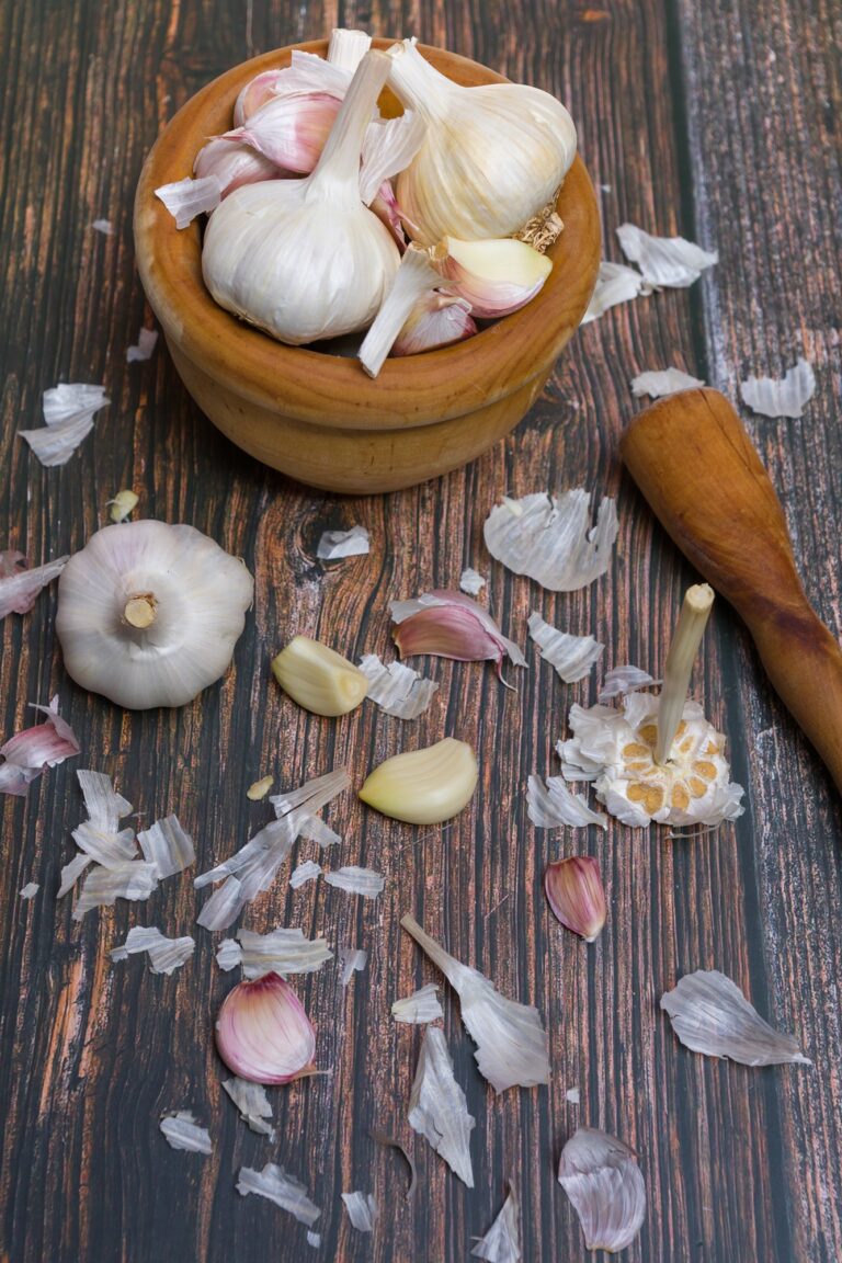 Health Benefits of Garlic and Onion Peels Never Throw Them Away